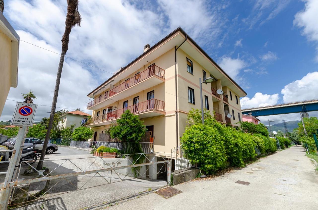 Joivy Chic Chiavari Apt With 2 Spacious Terraces公寓 外观 照片